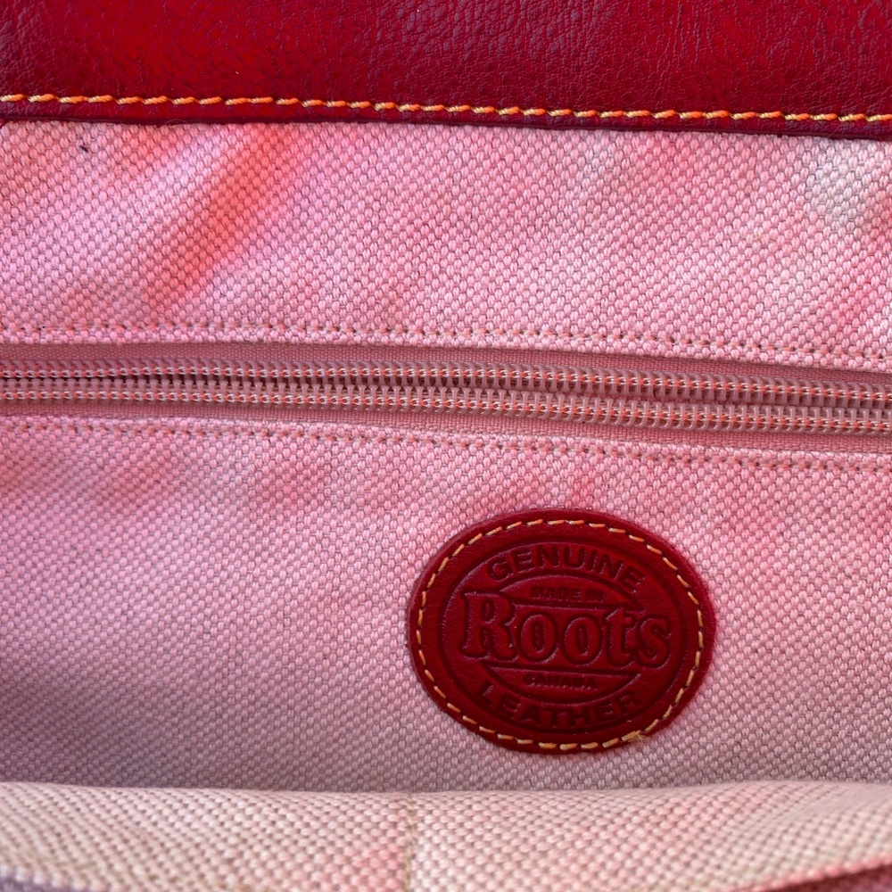 Rustic Red Leather bag from Roots - Picture 2 of 3